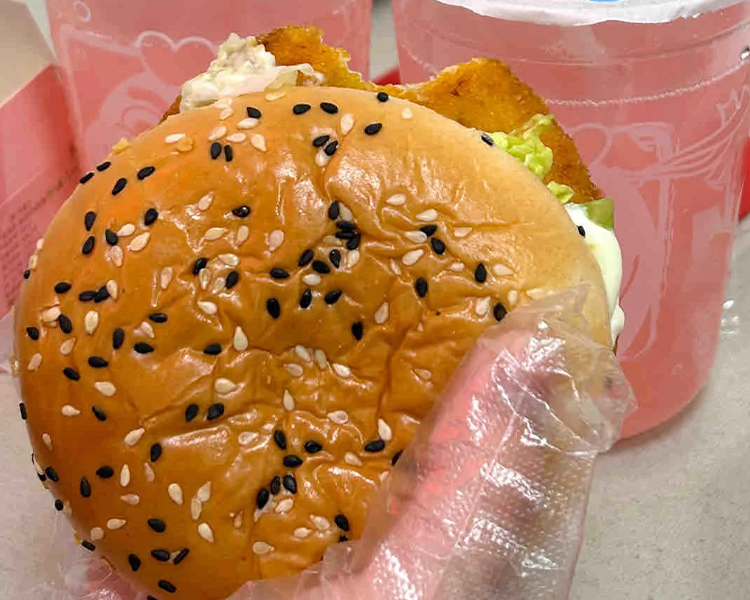 加盟一家华莱士汉堡大约需要多少钱，华莱士汉堡店加盟费及加盟流程是什么