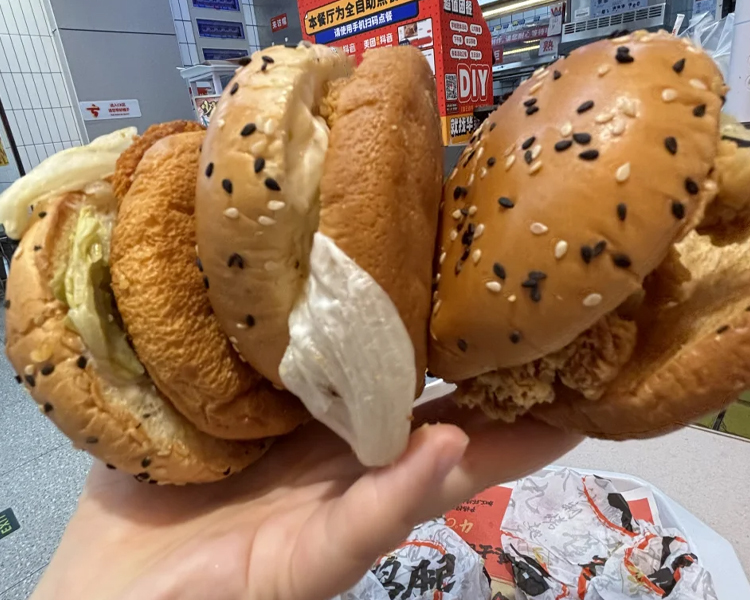 华莱士汉堡店加盟费用大约是多少，开华莱士汉堡加盟店一般要多少钱投资
